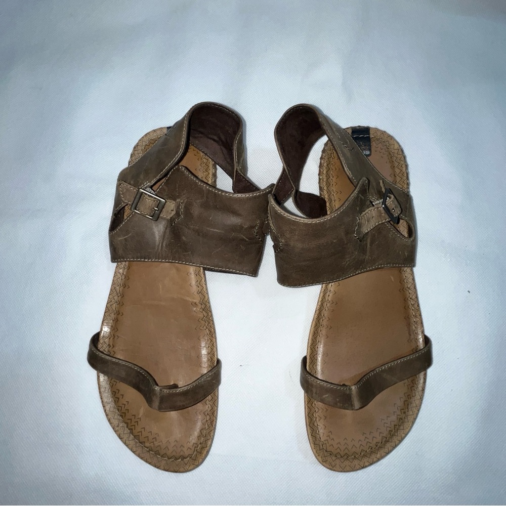 Women’s Merrell Leather Sandals sz 9 Brown Comfy Gladiator Walking Hiking Travel